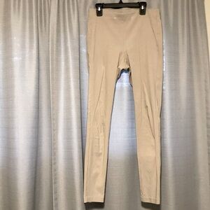 Michael Kors khaki, skinny pull on dress pants in size small.